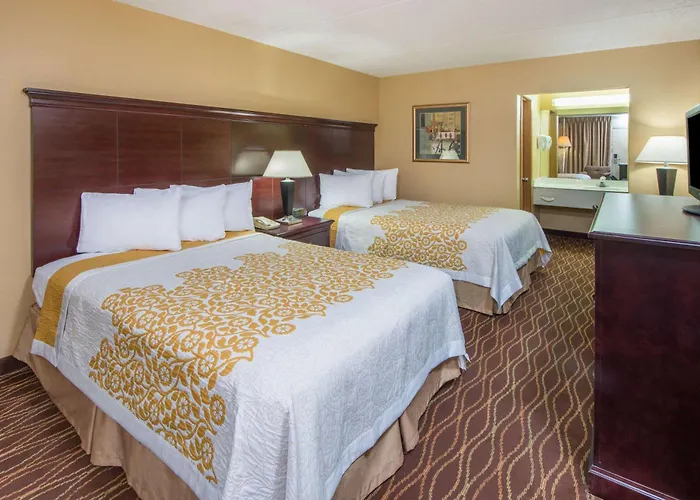 Days Inn By Wyndham Paducah I-24 Exit 4